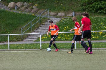 Bild 48 - B-Juniorinnen Pokalfinale SV Henstedt Ulzburg - SG Holstein Sued : 2:0